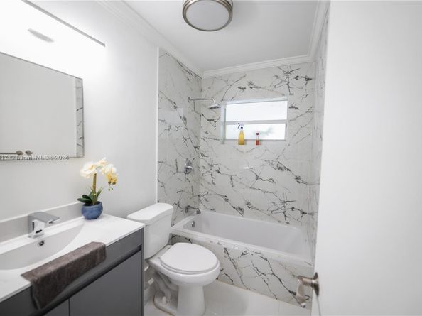 13550 SW 99th Pl, Miami FL 33176