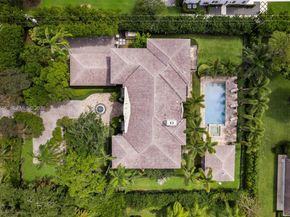 8010 Ponce De Leon Rd, Miami FL 33143