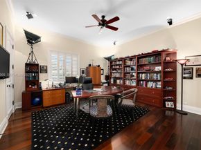 8010 Ponce De Leon Rd, Miami FL 33143