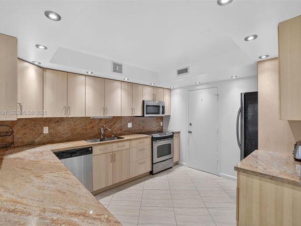 200 Diplomat Pkwy 531, Hallandale Beach FL 33009