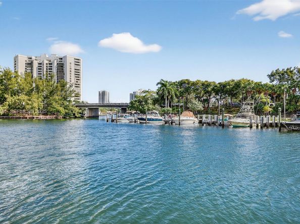 200 Diplomat Pkwy 531, Hallandale Beach FL 33009