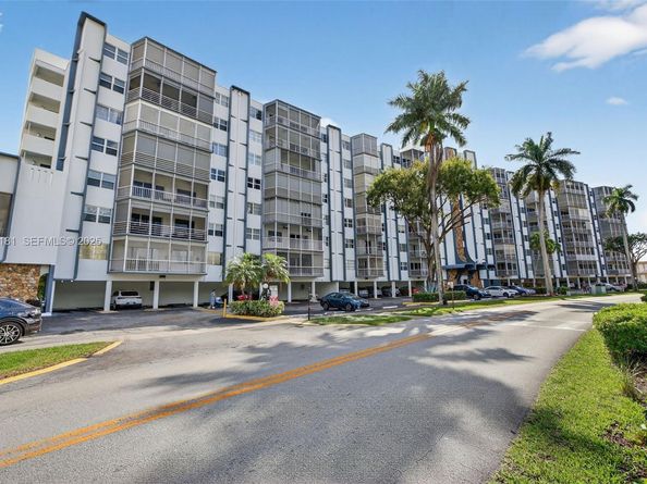 200 Diplomat Pkwy 531, Hallandale Beach FL 33009