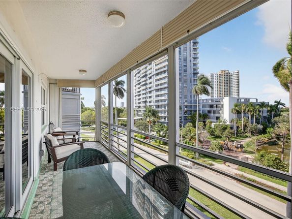 200 Diplomat Pkwy 531, Hallandale Beach FL 33009