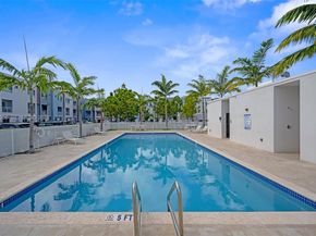 2535 NE 193rd St 3209, Miami FL 33180