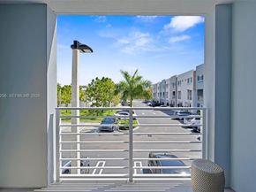 2535 NE 193rd St 3209, Miami FL 33180