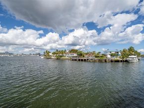2841 NE 163rd St 605, North Miami Beach FL 33160