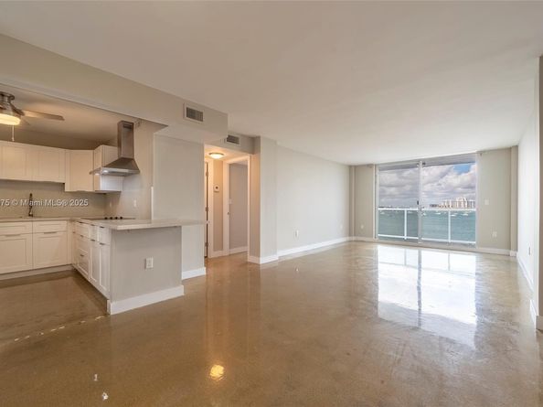 2841 NE 163rd St 605, North Miami Beach FL 33160