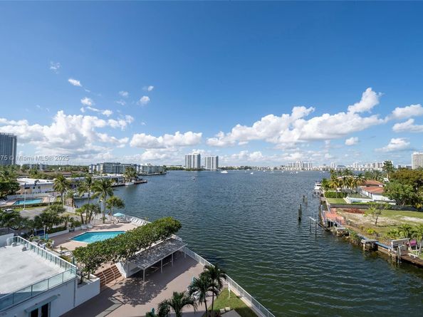 2841 NE 163rd St 605, North Miami Beach FL 33160