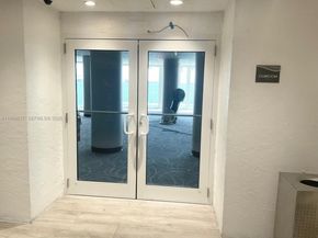 770 Claughton Island Dr 704, Miami FL 33131