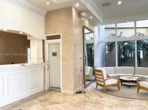 770 Claughton Island Dr 704, Miami FL 33131