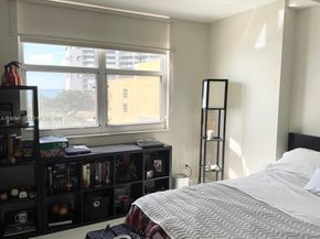 770 Claughton Island Dr 704, Miami FL 33131