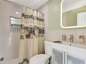2101 NW 26th St, Miami FL 33142