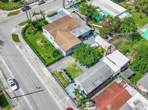 2101 NW 26th St, Miami FL 33142