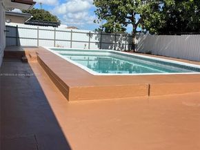 2601 Acapulco Dr, Miramar FL 33023