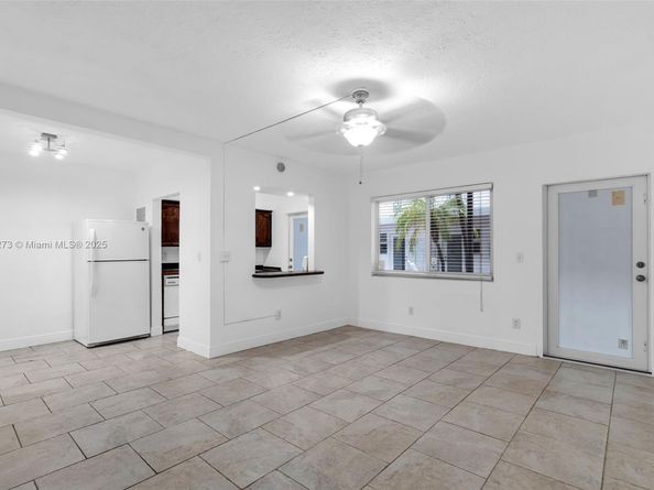 7424 Byron Ave 2B, Miami Beach FL 33141