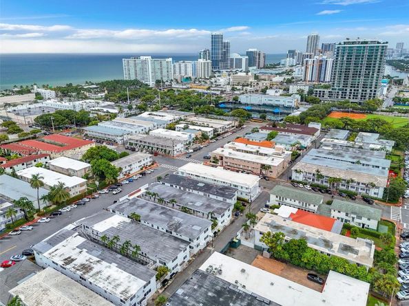 7424 Byron Ave 2B, Miami Beach FL 33141