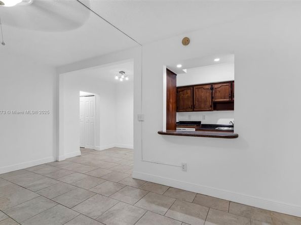 7424 Byron Ave 2B, Miami Beach FL 33141