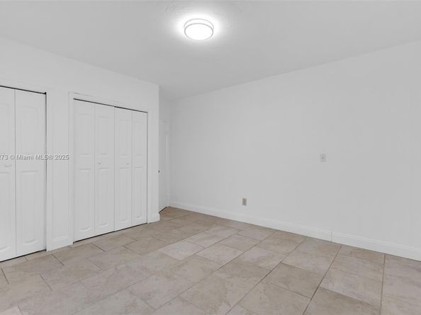 7424 Byron Ave 2B, Miami Beach FL 33141