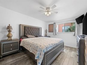 2858 Pine Tree Dr 5, Miami Beach FL 33140