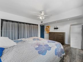 2858 Pine Tree Dr 5, Miami Beach FL 33140