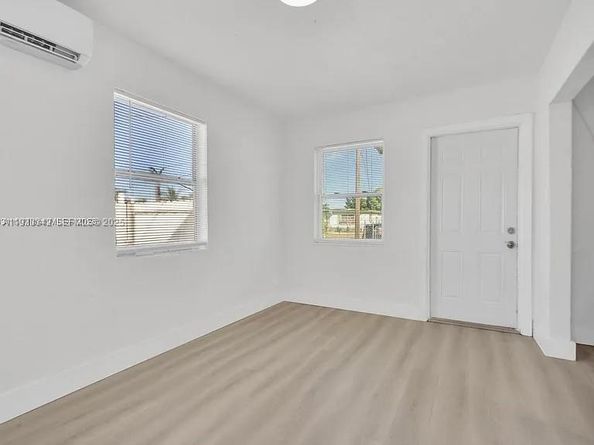 26540 SW 1 38 th ct, Homestead FL 33032