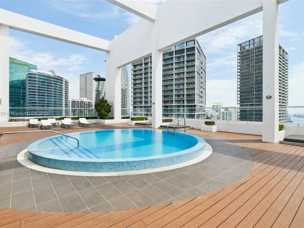 55 SE 6th St 1608, Miami FL 33131