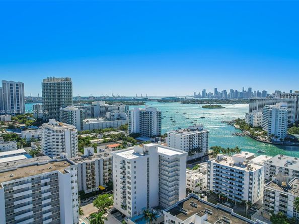 1345 Lincoln 1006, Miami Beach FL 33139
