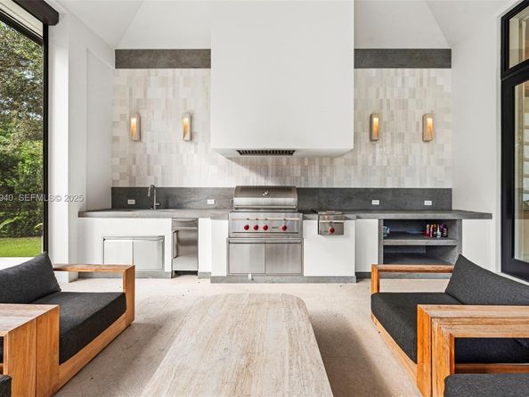 9500 SW 61st Ct, Pinecrest FL 33156