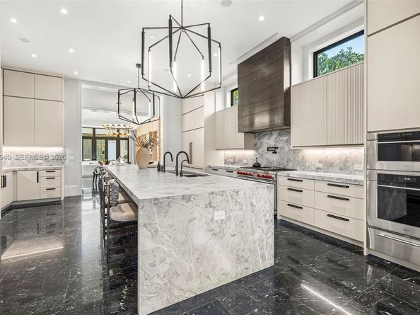 9500 SW 61st Ct, Pinecrest FL 33156