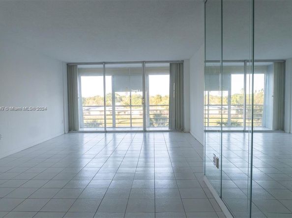 16850 S Glades Dr 3C, North Miami Beach FL 33162