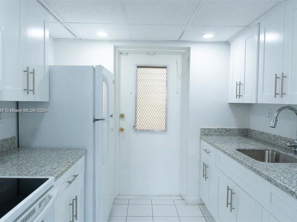 16850 S Glades Dr 3C, North Miami Beach FL 33162