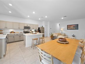 369 NW 8th Ct, Pompano Beach FL 33060