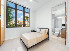 20 Compass Isle, Fort Lauderdale FL 33308