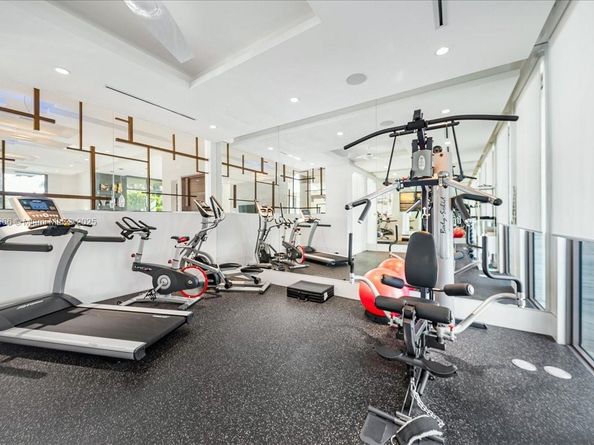20 Compass Isle, Fort Lauderdale FL 33308