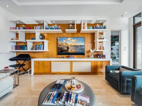 20 Compass Isle, Fort Lauderdale FL 33308