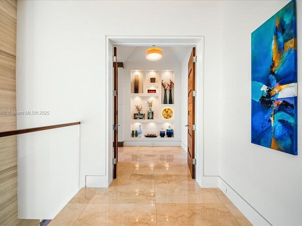 20 Compass Isle, Fort Lauderdale FL 33308