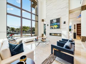 20 Compass Isle, Fort Lauderdale FL 33308