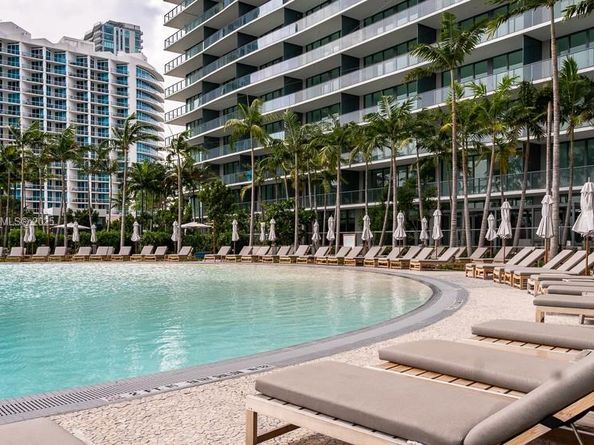 650 NE 32nd St 2105, Miami FL 33137
