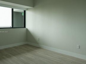 650 NE 32nd St 2105, Miami FL 33137
