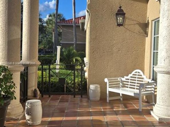 215 SW 117th Ter 14104, Pembroke Pines FL 33025