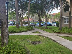 215 SW 117th Ter 14104, Pembroke Pines FL 33025