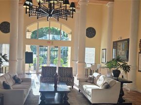 215 SW 117th Ter 14104, Pembroke Pines FL 33025