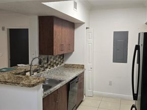 215 SW 117th Ter 14104, Pembroke Pines FL 33025
