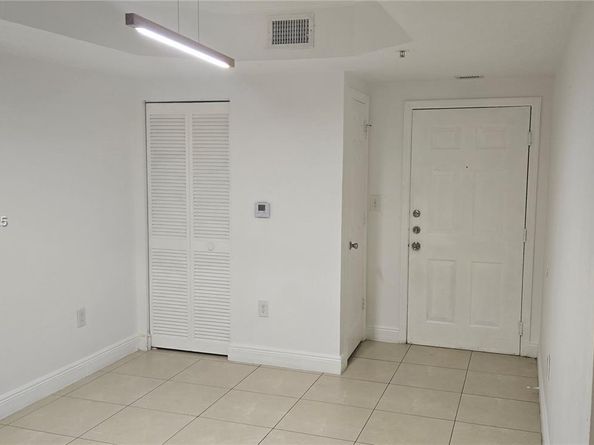 215 SW 117th Ter 14104, Pembroke Pines FL 33025