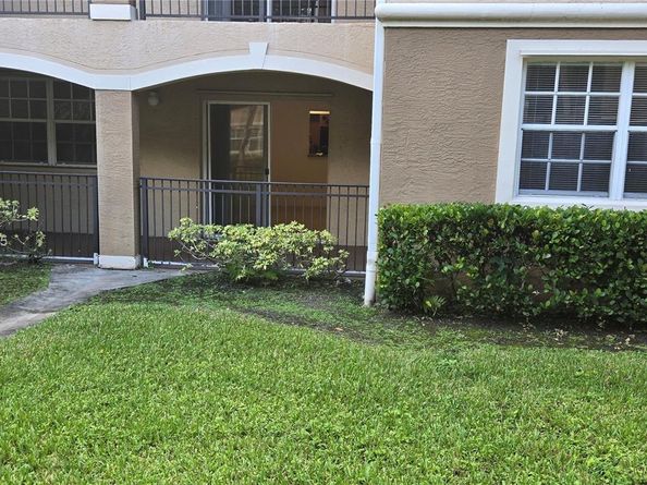 215 SW 117th Ter 14104, Pembroke Pines FL 33025