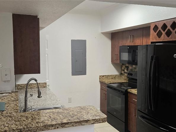 215 SW 117th Ter 14104, Pembroke Pines FL 33025