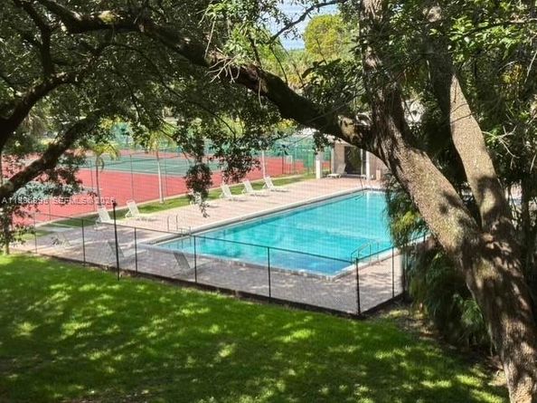 1200 NW 87th Ave 312, Coral Springs FL 33071