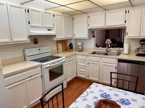 1200 NW 87th Ave 312, Coral Springs FL 33071