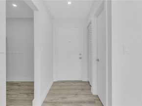 7925 Carlyle Ave 402, Miami Beach FL 33141