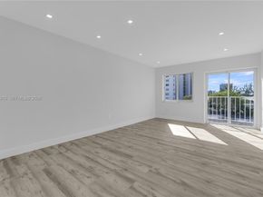 7925 Carlyle Ave 402, Miami Beach FL 33141